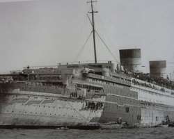 During the Second World War, it was used as a tran During the Second World War, it was used as a transport ship for Allied troops carrying almost 810,000 personnel through its journey. It was painted g